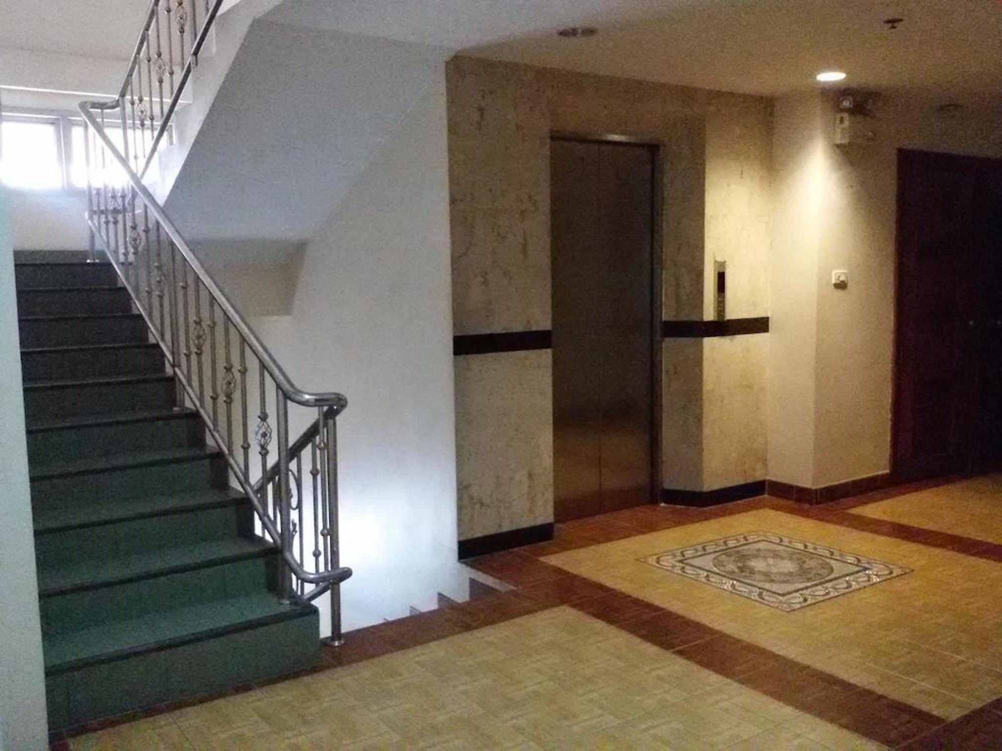 Rattakit Mansion Aparthotel Pattaja Kültér fotó